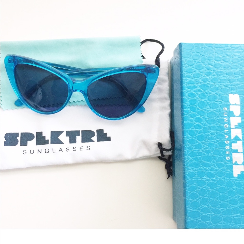 🆕 Spektre EVA Blue Smoke Cat eyes sunglasses NEW